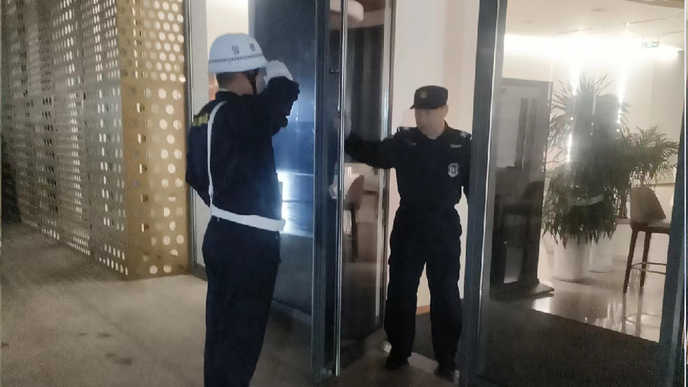 山東連衛保安服務有限公司總部督察隊：督察檢查夜間保安值守工作